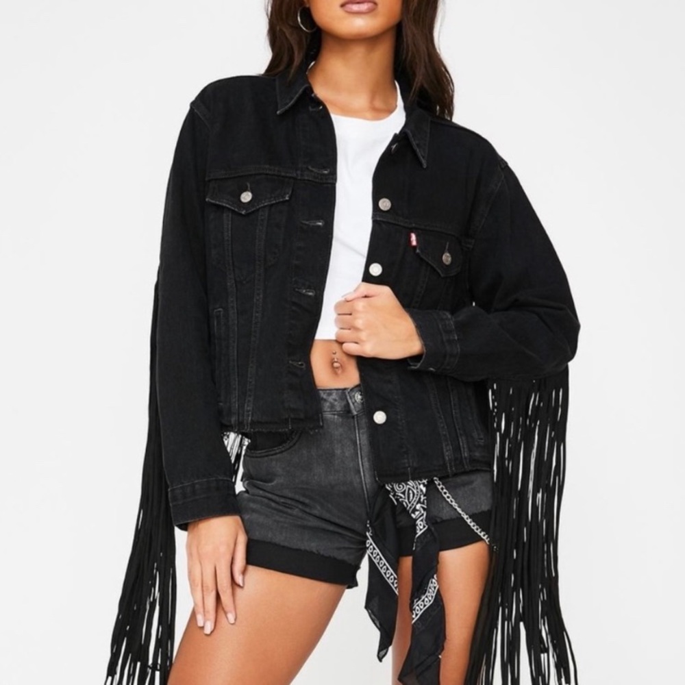 LEVI’S EX BOYFRIEND FRINGE TRUCKER JACKET